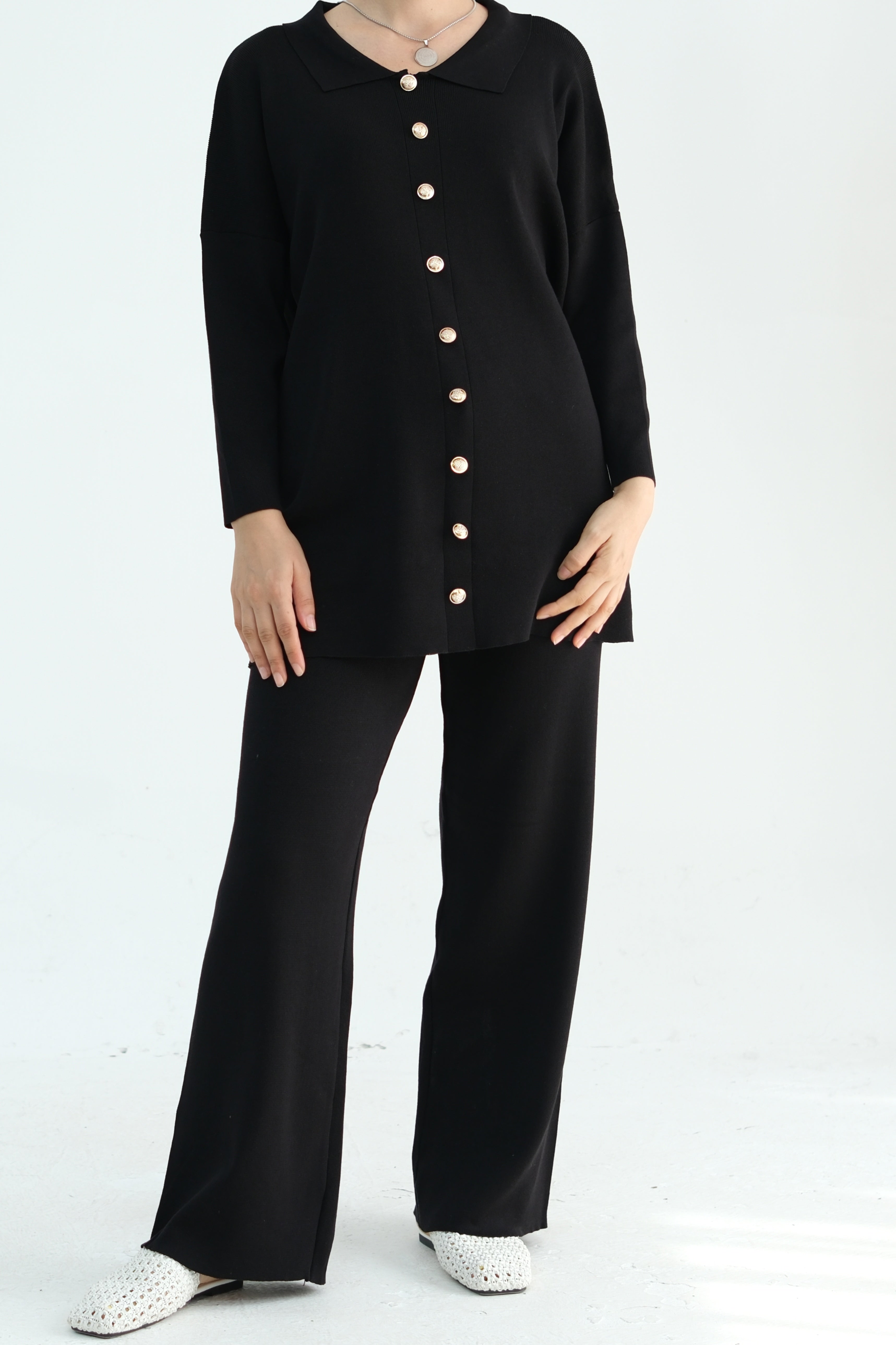 Inas Minimalist Buttoned Abaya Top and Pants Set 869- Black