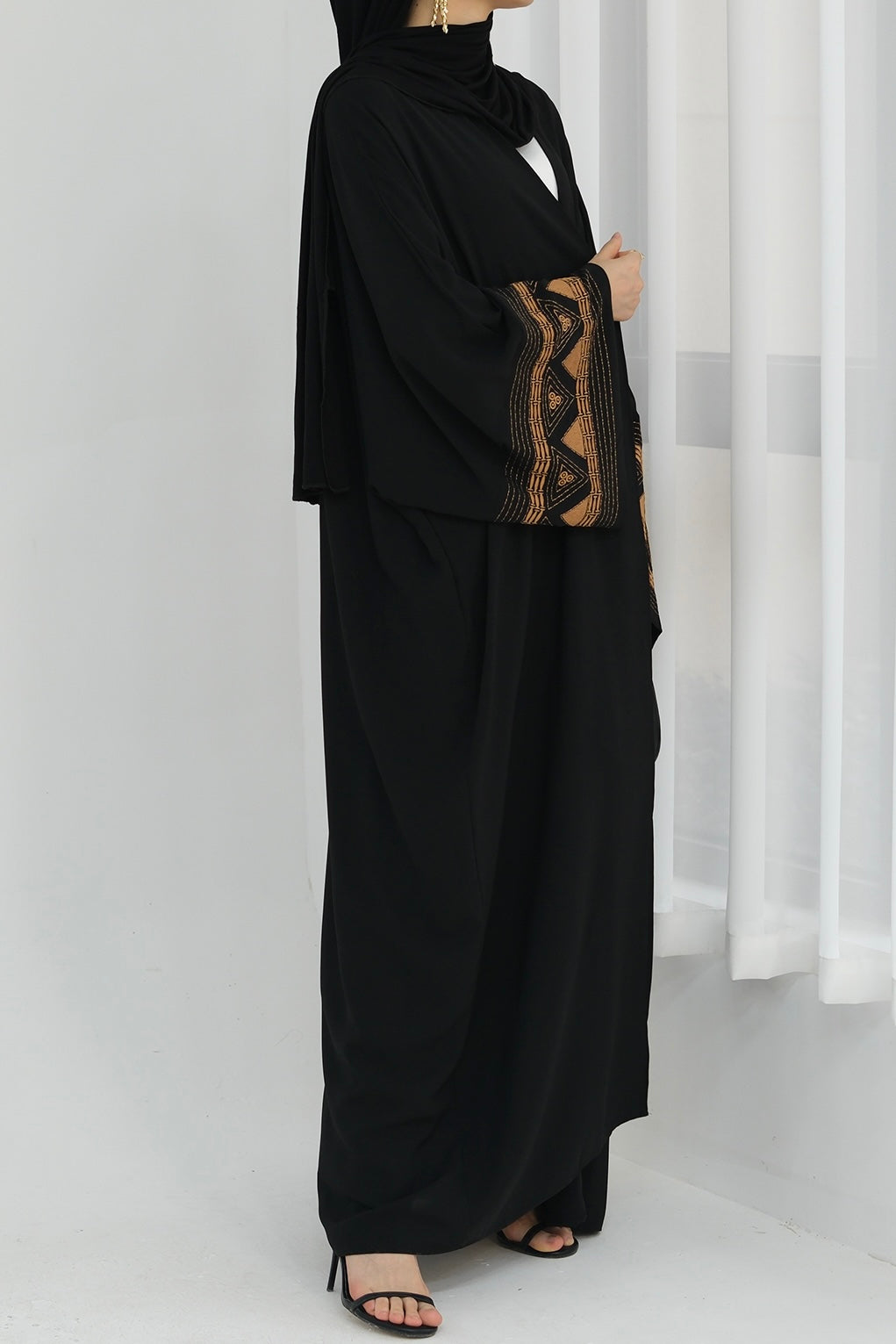 Mariam Intricate Geometric Embroidery Open Abaya 844-Black